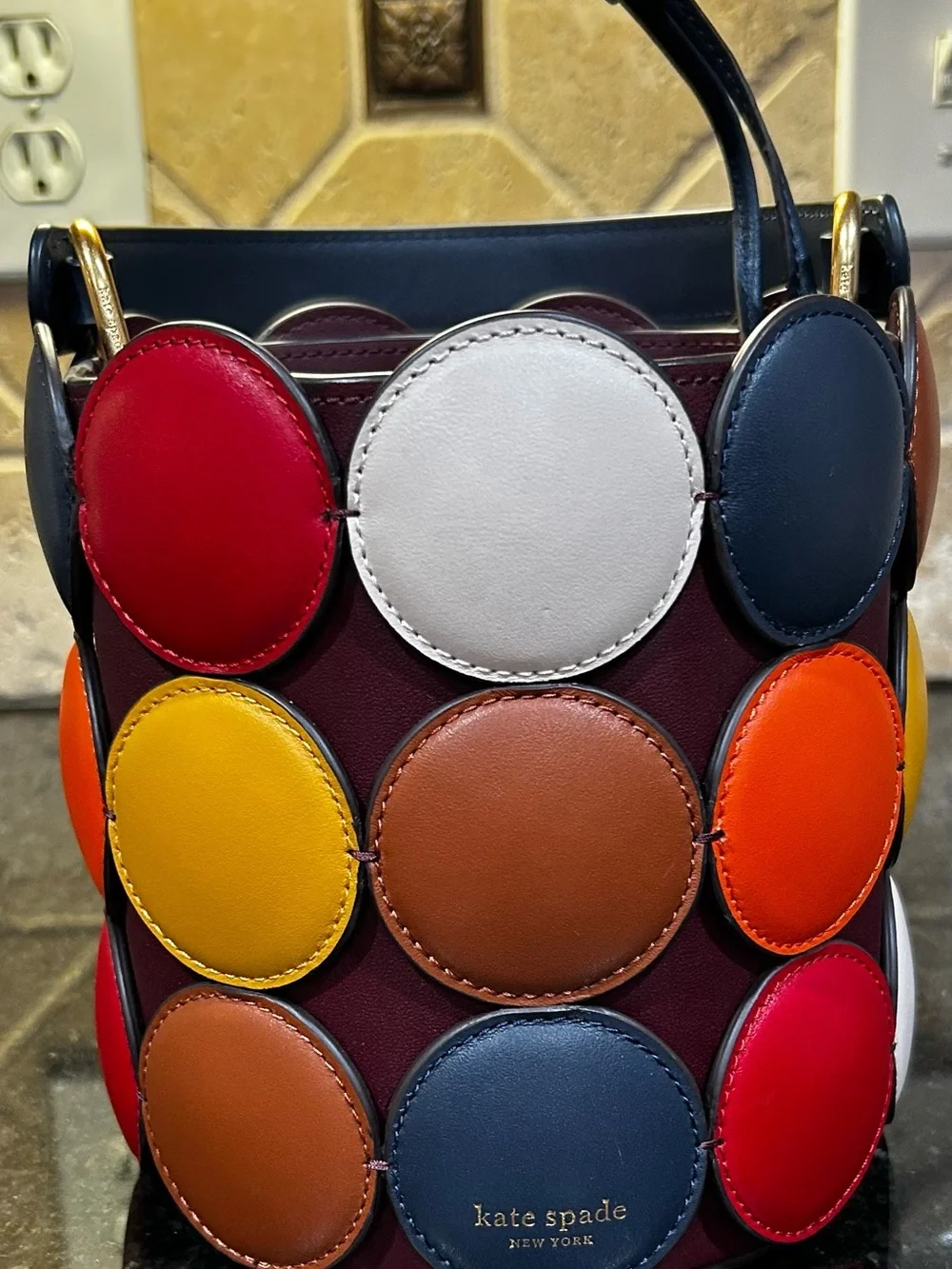 Kate Spade Multicolor Circle Appliqué Bucket Bag - Burgundy